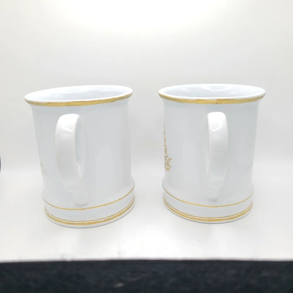 Williams Sonoma Elegant Gold Christmas Tree Mugs Set Of 2